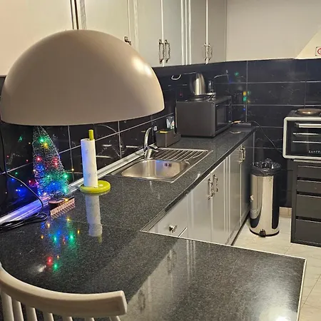 Private Parking 2Συν1 Συγχρονο Διαμερισμα アパート テッサロニキ