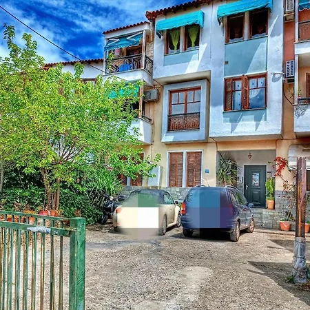 Private Parking 2συν1 συγχρονο διαμερισμα *
